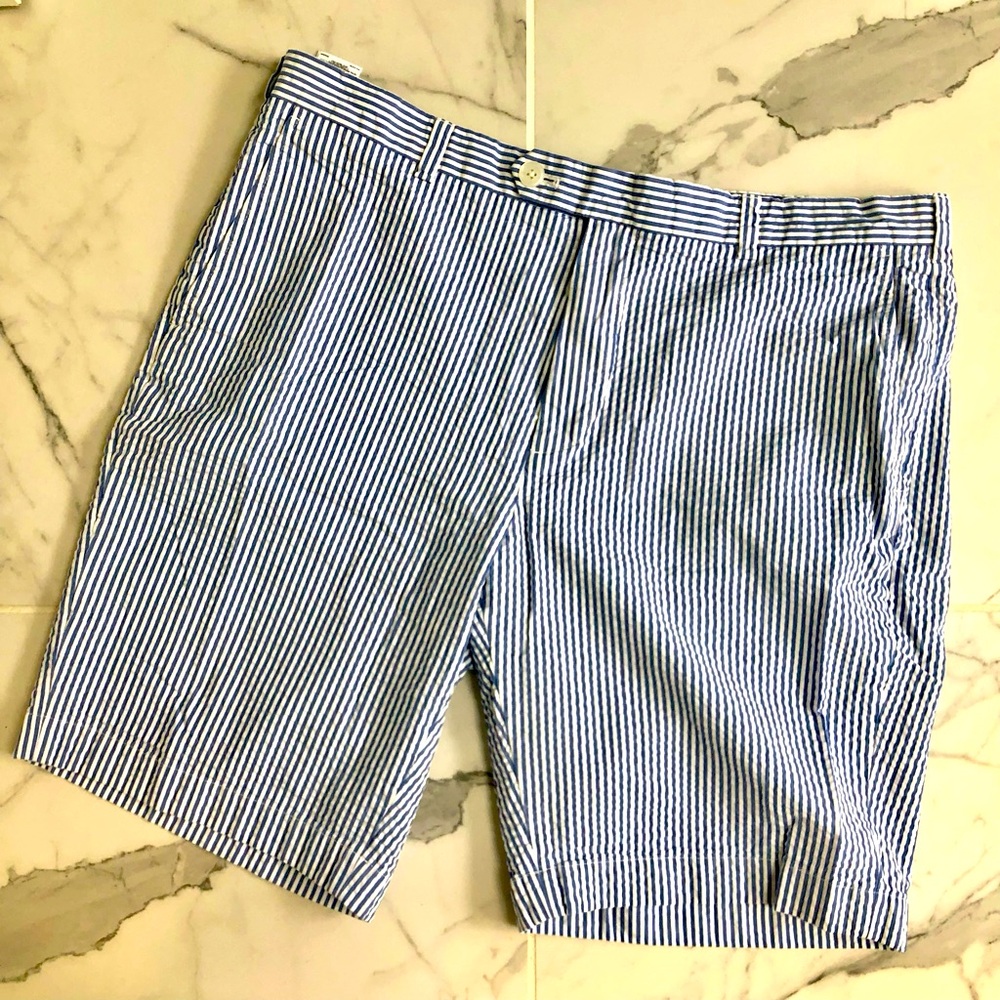 Brooks Brothers blue & white seer sucker shorts in EUC